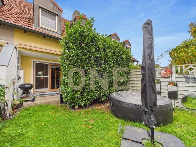 Reihenmittelhaus zum Kauf 395.000 € 5 Zimmer 101,1 m² 133 m² Grundstück frei ab 31.01.2027 Köfering 93096