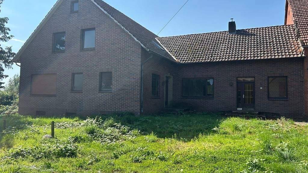 Bauernhof zum Kauf 190.000 € 3.945 m² Grundstück Diethe Stolzenau , Weser 31592