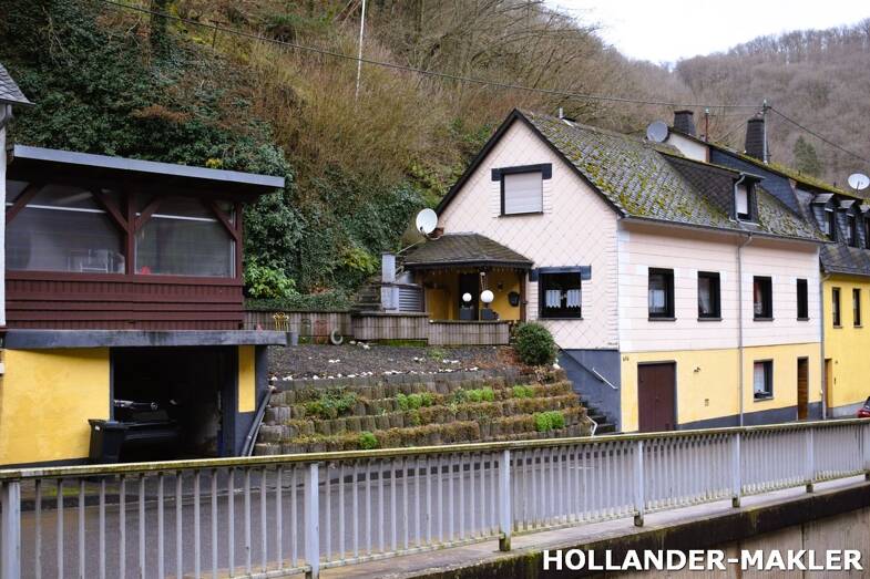 Doppelhaushälfte zum Kauf 99.000 € 4 Zimmer 100 m² 876 m² Grundstück Kautenbach Traben-Trarbach 56841