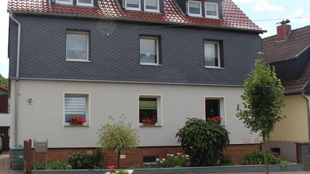 Mehrfamilienhaus zum Kauf als Kapitalanlage geeignet 310.000 € 11 Zimmer 249 m² 600 m² Grundstück Neustadt Harztor 99768