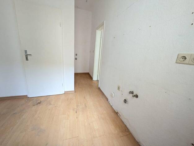 Wohnung zur Miete 295 € 2 Zimmer 37 m² 1. Geschoss Thomasiusstraße 12 Innenstadt Mitte 06110