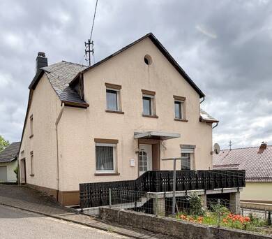 Einfamilienhaus zum Kauf 89.000 € 5 Zimmer 111,8 m² 228 m² Grundstück Sitzerath Nonnweiler 66620
