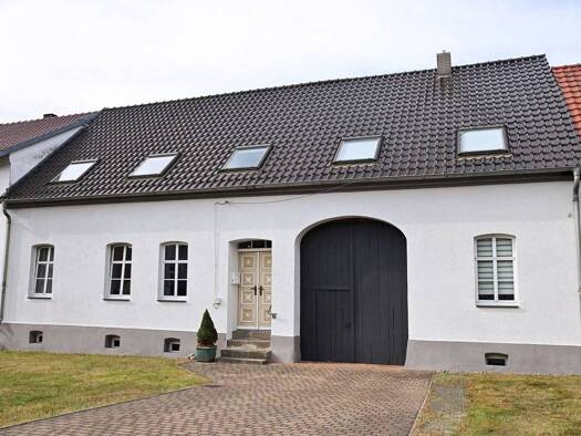 Einfamilienhaus zum Kauf provisionsfrei 442.000 € 9 Zimmer 225 m² 10.000 m² Grundstück Naundorf Fichtwald 04936