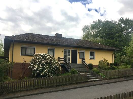 Haus zum Kauf 298.000 € 5 Zimmer 125 m² 1.000 m² Grundstück frei ab sofort Wellerode Söhrewald 34320