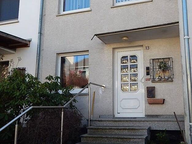 Reihenmittelhaus zum Kauf 289.000 € 4 Zimmer 96 m² 165 m² Grundstück frei ab sofort Christianshöhe 13 Göttingen 37085