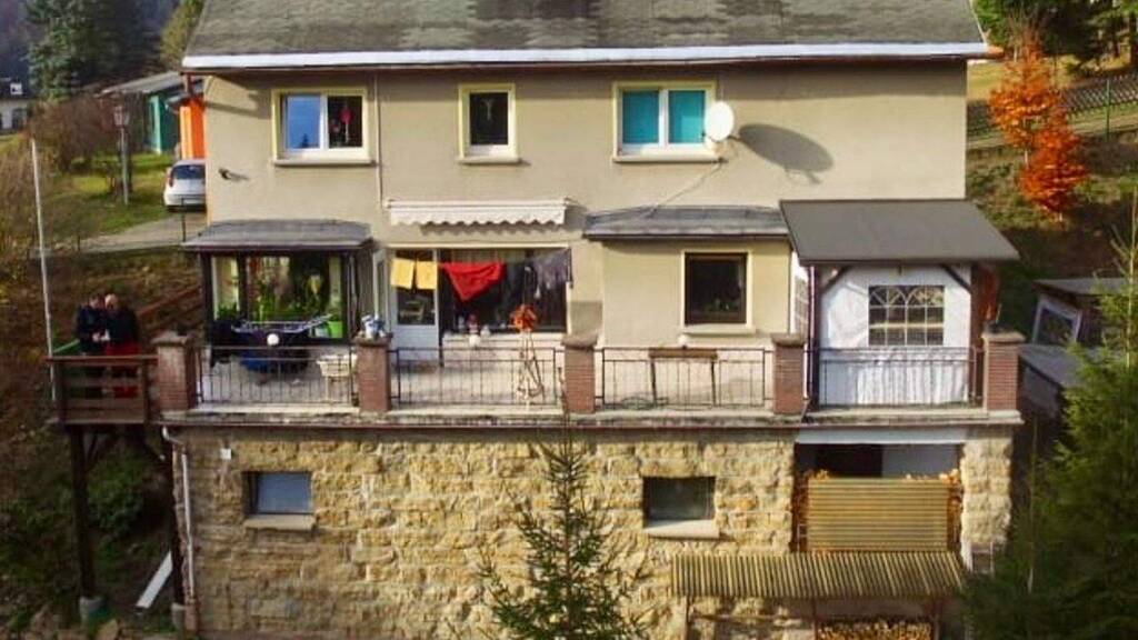 Einfamilienhaus zum Kauf provisionsfrei 100.000 € 3 Zimmer 117 m² 1.800 m² Grundstück Steinheid Neuhaus am Rennweg 98724