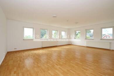 Bürogebäude zur Miete 7 € 140 m² Bürofläche Kaltenkirchen 24568