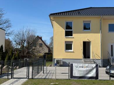 Reihenmittelhaus zur Miete - Erstbezug 2.100 € 5 Zimmer 165 m² 270 m² Grundstück Schönow Bernau bei Berlin / Schönow 16321