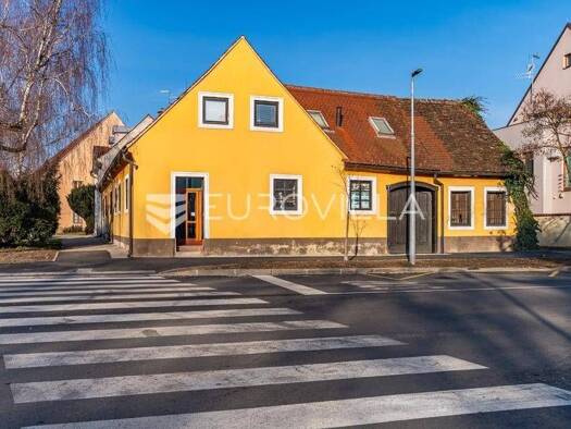 Einfamilienhaus zum Kauf 490.000 € 2 Zimmer 250 m² Centar Varaždin 42000
