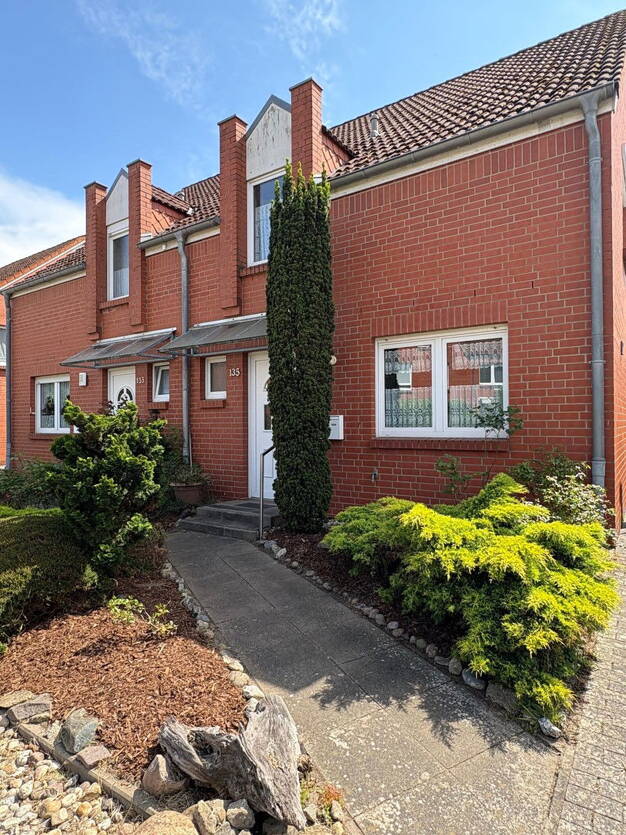 Doppelhaushälfte zum Kauf provisionsfrei 267.000 € 5 Zimmer 119 m² 259 m² Grundstück Mueß Schwerin 19063
