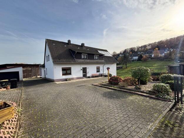 Bauernhaus zum Kauf provisionsfrei 495.000 € 15 Zimmer 208 m² 8.615 m² Grundstück Fenke Lindlar 51789