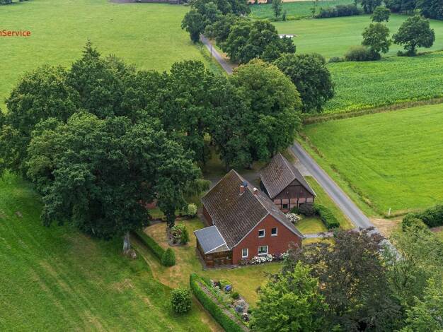 Haus zum Kauf 12 Zimmer 219,2 m² 10.372 m² Grundstück Schlingshöhe Friesoythe 26169