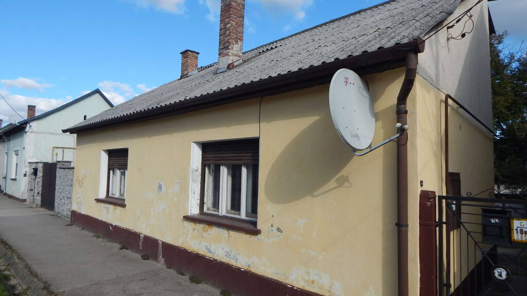 Einfamilienhaus zum Kauf 65.000 € 3 Zimmer 98 m² 746 m² Grundstück frei ab sofort Kaposvár