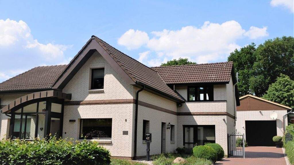 Einfamilienhaus zum Kauf 549.000 € 285 m² 1.600 m² Grundstück Nordhastedt 25785