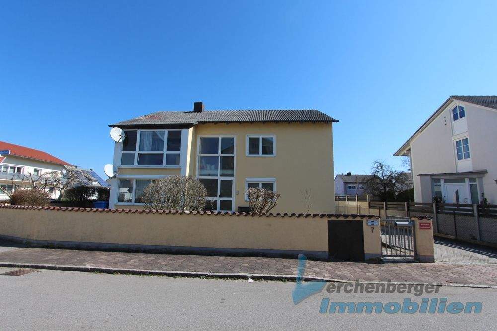 Immobilie in Plattling - Zweifamilienhaus in ruhiger Siedlungslage von Plattling - Bild 0