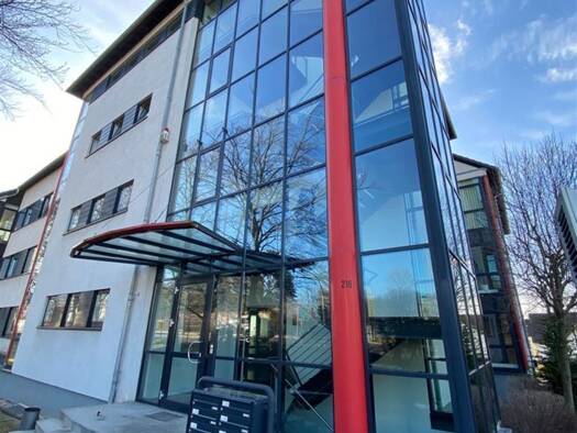 Bürofläche zur Miete 1.386 € 8 Zimmer 213,3 m² Bürofläche Zschopauer Straße 216 Bernsdorf Chemnitz 09126