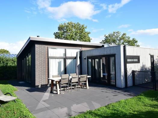 Einfamilienhaus zum Kauf provisionsfrei 255.000 € 4 Zimmer 64 m² 348 m² Grundstück Peuterdijk 50 Goeree-Overflakkee 3249AW