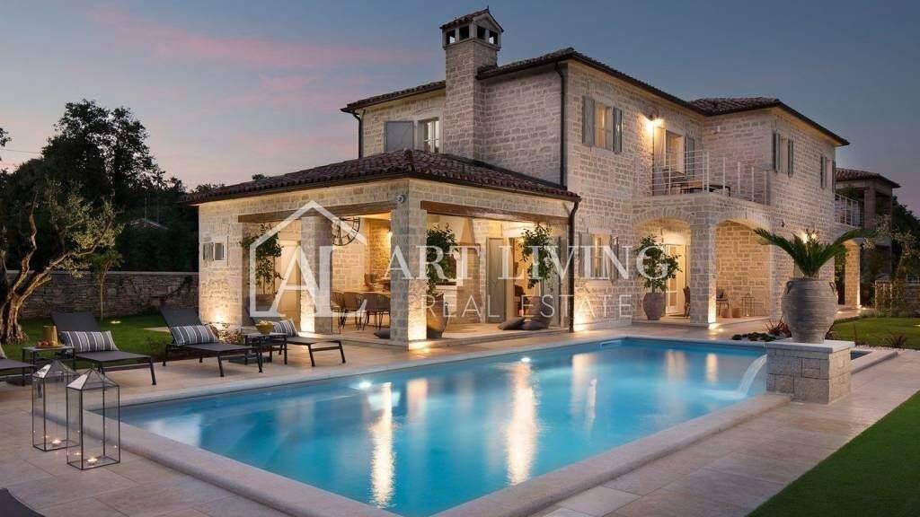 Haus zum Kauf 1.120.000 € 8 Zimmer 359 m² Porec Luka