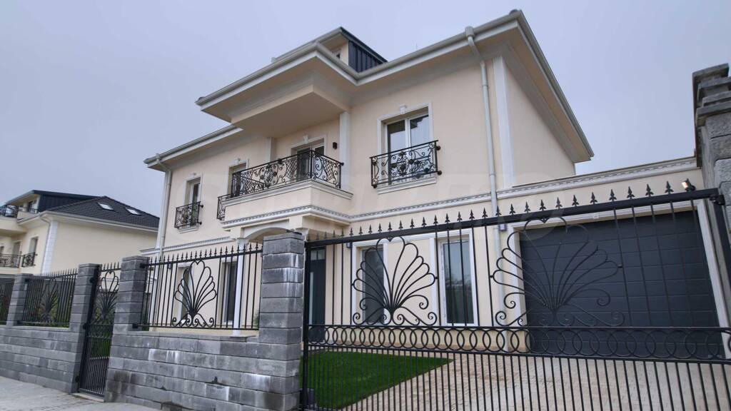 Reihenmittelhaus zum Kauf 440.000 € 5 Zimmer 350 m² Belashtitsa