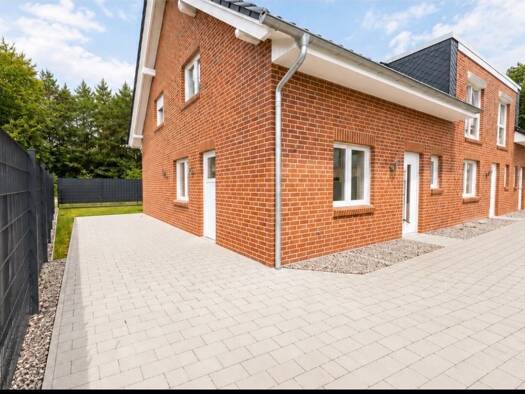 Doppelhaushälfte zur Miete 2.200 € 4 Zimmer 126 m² frei ab 01.11.2026 Eichweg 1 Geesthacht 21502