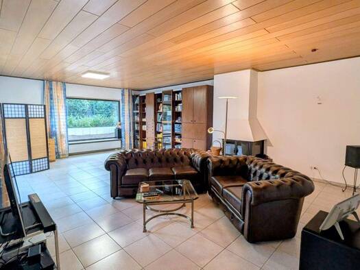 Einfamilienhaus zum Kauf provisionsfrei 6,5 Zimmer 188 m² 461 m² Grundstück Neuenhain Bad Soden 65812