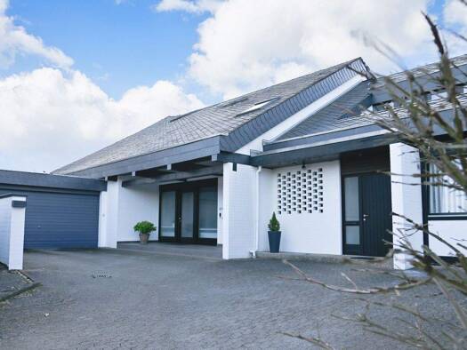 Haus zum Kauf 895.000 € 7 Zimmer 267 m² 1.333 m² Grundstück Weddel Cremlingen 38162