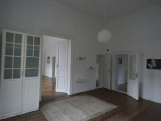 Haus zur Miete 2.000 € 6,5 Zimmer 260 m² 2.142 m² Grundstück Kaltenleutgeben 2391