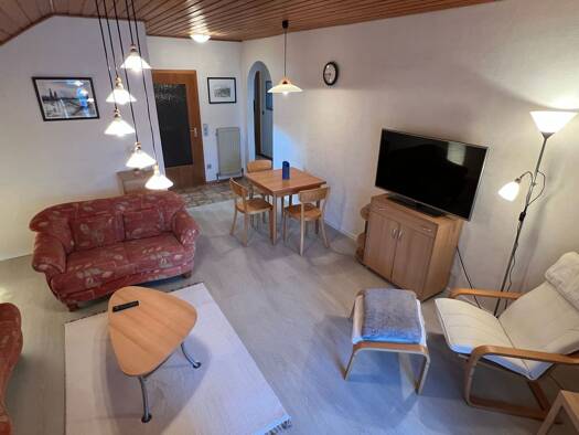 Wohnung zur Miete 650 € 3 Zimmer 72 m² Geschoss 2/3 frei ab 01.03.2026 Retzstadt 97282