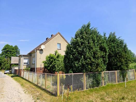 Bauernhaus zum Kauf 149.000 € 5 Zimmer 145 m² 2.760 m² Grundstück Goyatz Schwielochsee 15913
