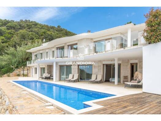 Chalet zum Kauf 2.500.000 € 6 Zimmer 545 m² Tossa de Mar 17320