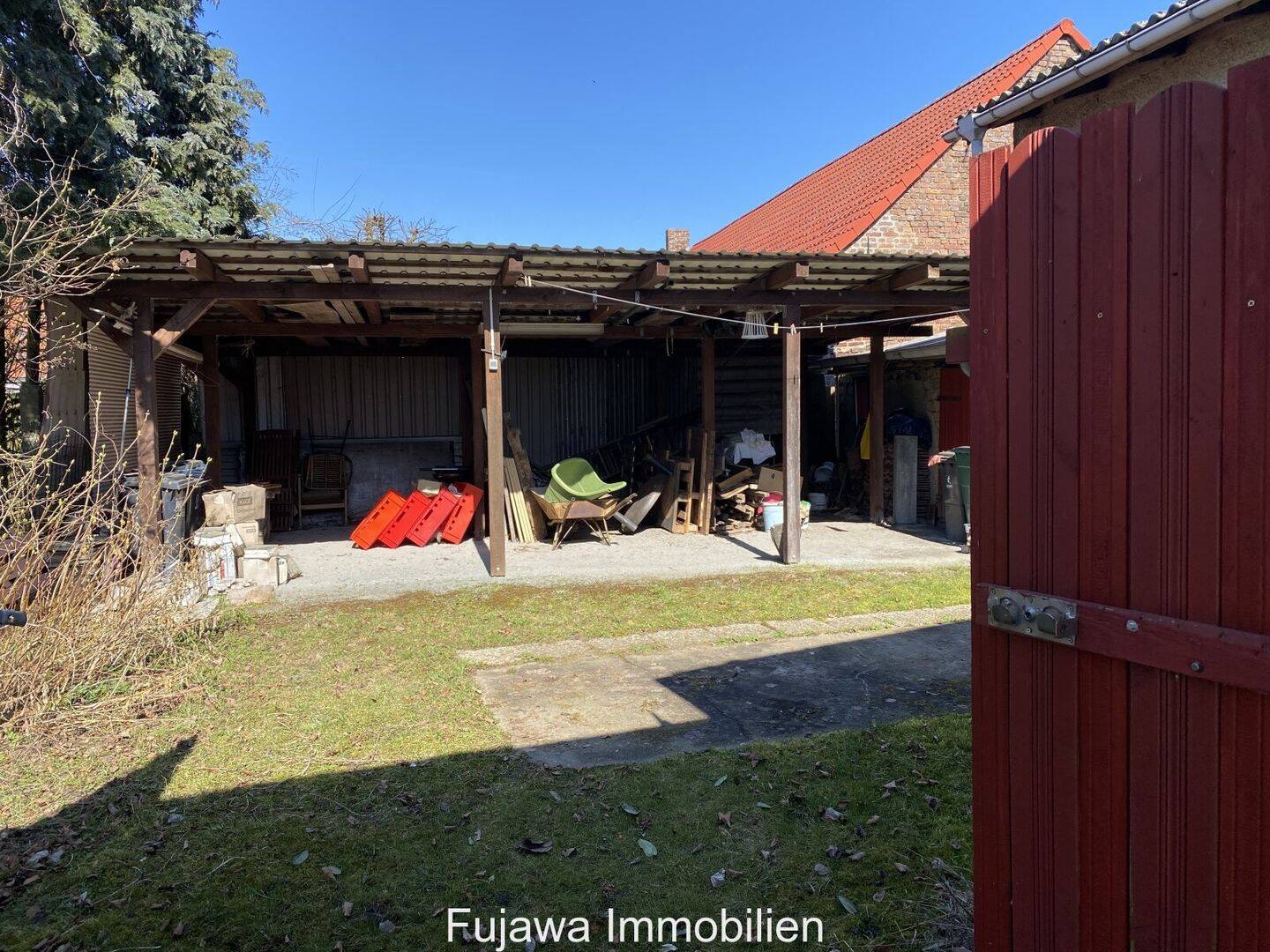 Immobilie in Wittstock/Dosse - sanierungsbedürftiges Haus mit Garage und Nebengebäude günstig zu verkaufen - Bild 2