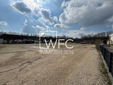 Lagerhalle zur Miete 8.328 m² Lagerfläche teilbar ab 3.500 m² Dettinger Straße 154 Kirchheim Kirchheim unter Teck 73230