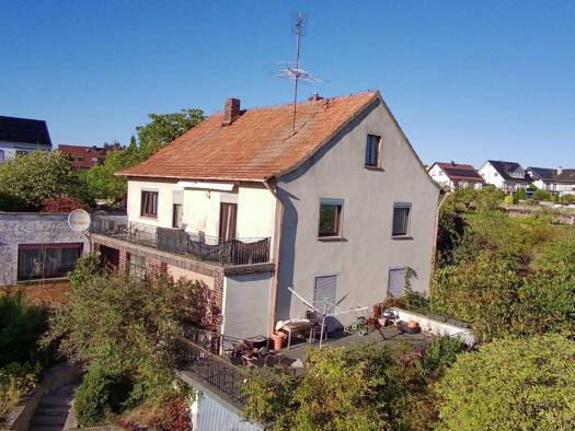 Einfamilienhaus zum Kauf 180.000 € 9 Zimmer 195 m² 1.727 m² Grundstück Lindach Kolitzheim 97509