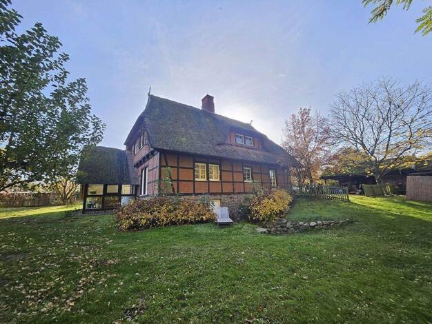 Einfamilienhaus zum Kauf provisionsfrei 1.099.000 € 8 Zimmer 285 m² 32.000 m² Grundstück Liessow Dobin am See 19067