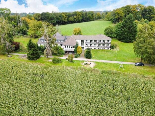 Freizeitgastronomie zum Kauf 335.000 € 1.245 m² Gastrofläche 17.780 m² Grundstück Meinerzhagen 58540