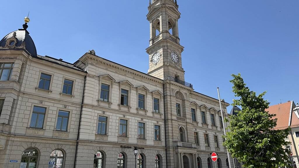 Gewerbeobjekt zum Kauf als Kapitalanlage geeignet 545.000 € 812 m² 1.013 m² Grundstück Großenhain 01558