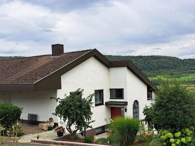 Einfamilienhaus zum Kauf provisionsfrei 590.000 € 7 Zimmer 229 m² 665 m² Grundstück Ebermannstadt 91320