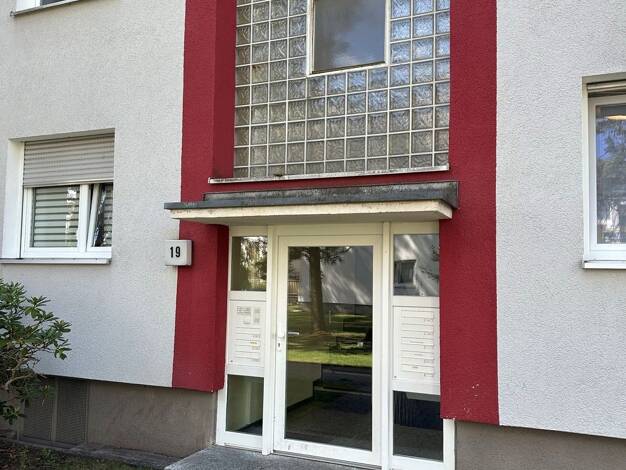 Wohnung zum Kauf 169.000 € 2 Zimmer 47 m² Geschoss 3/3 frei ab sofort Röthenbach Röthenbach an der Pegnitz 90552