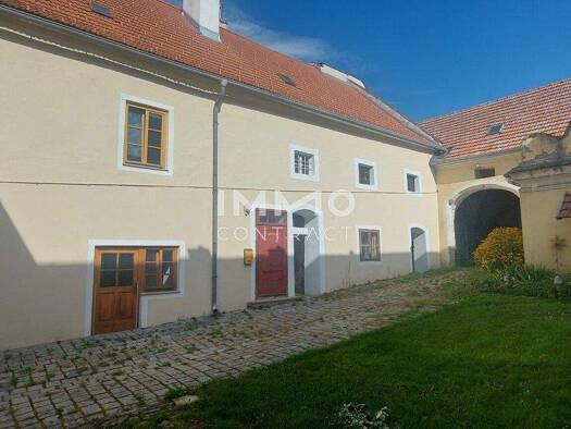 Einfamilienhaus zum Kauf 950.000 € 300 m² 2.350 m² Grundstück frei ab sofort Langenlois 3550