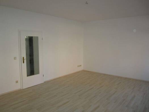 Wohnung zur Miete 389 € 2 Zimmer 58,5 m² 1. Geschoss frei ab sofort Freiligrathstraße 2 Ebersdorf Chemnitz 09131