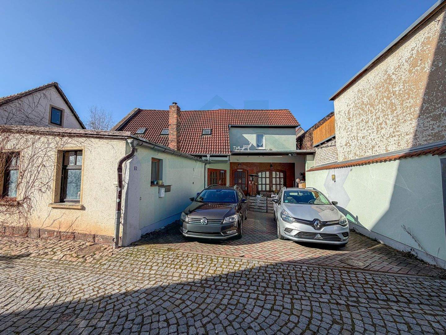 Immobilie in Bürgel - Großes Stadthaus mit Garten, Gewerbe & riesiger Lagerfläche - viele Möglichkeiten! - Bild 1