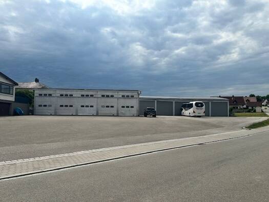 Freifläche zur Miete provisionsfrei 650 m² Lagerfläche Hofmark 9 Kirchberg Kröning 84178