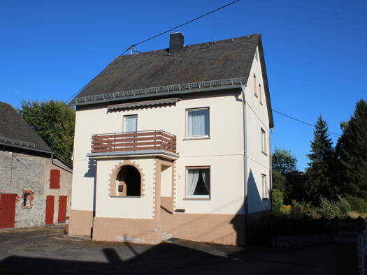 Einfamilienhaus zum Kauf 210.000 € 7 Zimmer 160 m² 935 m² Grundstück Boden 56412