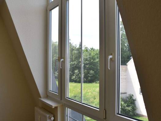 Wohnung zur Miete 340 € 2 Zimmer 62 m² 4. Geschoss Meerane 08393