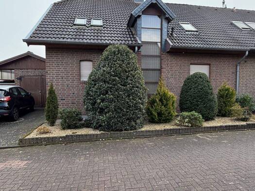 Doppelhaushälfte zum Kauf 360.000 € 3 Zimmer 120 m² 489 m² Grundstück frei ab sofort Niederkrüchten 41372