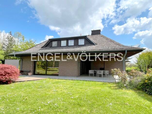 Haus zum Kauf 950.000 € 7 Zimmer 1.500 m² Grundstück Dietkirchen Limburg 65553