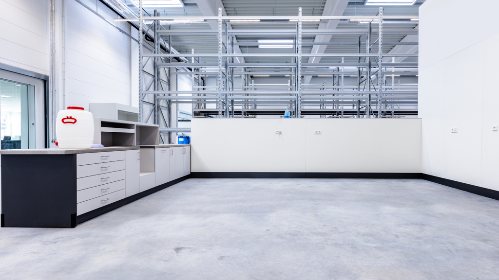 Lagerhalle zur Miete - Erstbezug 3,90 € 2.500 m² Lagerfläche teilbar ab 500 m² Vimbuch Bühl 77815