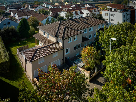 Villa zum Kauf provisionsfrei 6 Zimmer 287 m² 929 m² Grundstück Straubing 94315