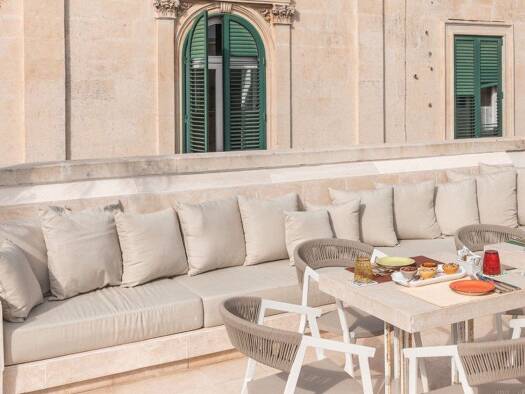 Haus zum Kauf 2.400.000 € 650 m² Lecce 73100