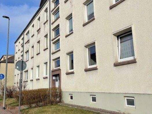 Wohnung zur Miete 325 € 2 Zimmer 50 m² 1. Geschoss frei ab sofort Nordhäuser Straße 12 Greußen 99718